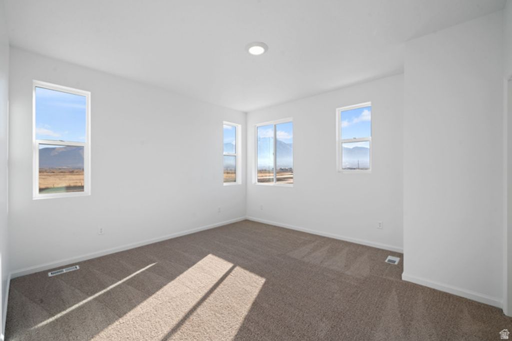 Image 17 of property listing at 1338 E 1670 N #820, Payson, UT 84651