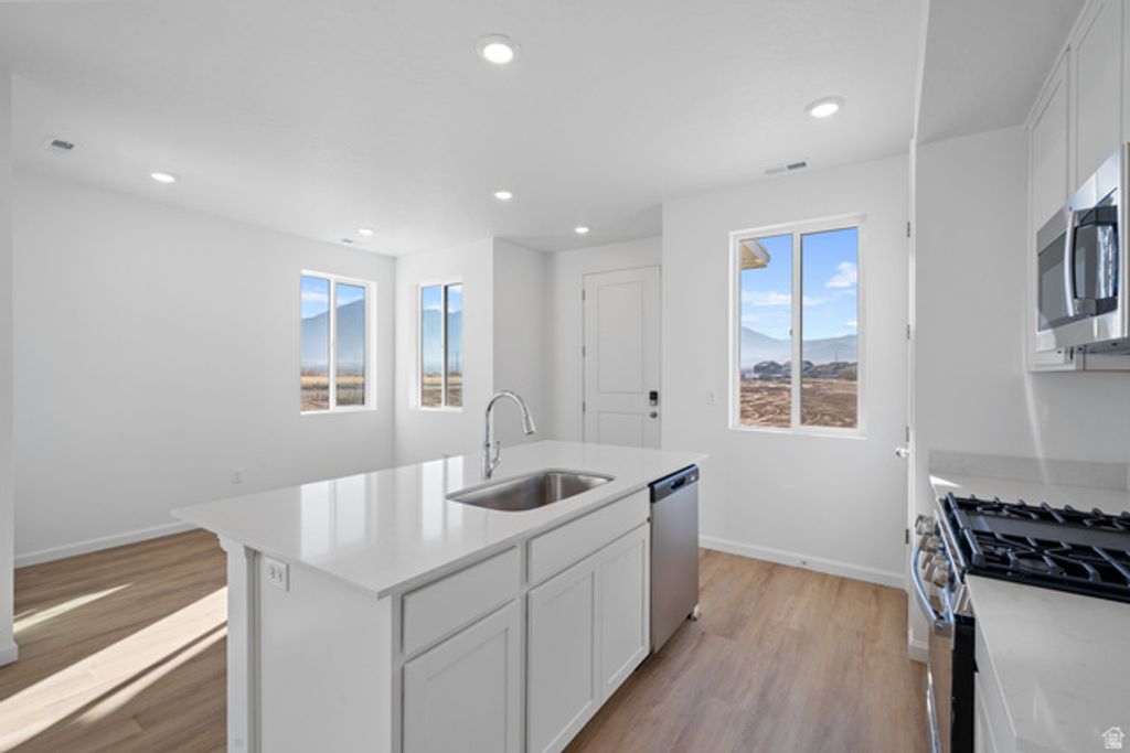 Image 3 of property listing at 1338 E 1670 N #820, Payson, UT 84651