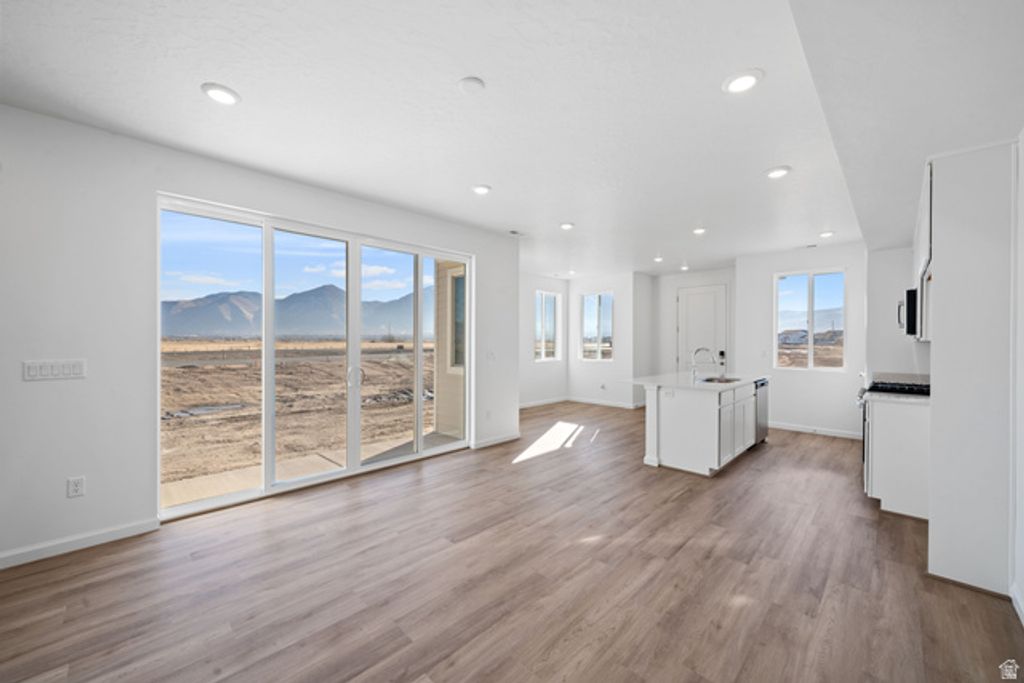 Image 7 of property listing at 1338 E 1670 N #820, Payson, UT 84651
