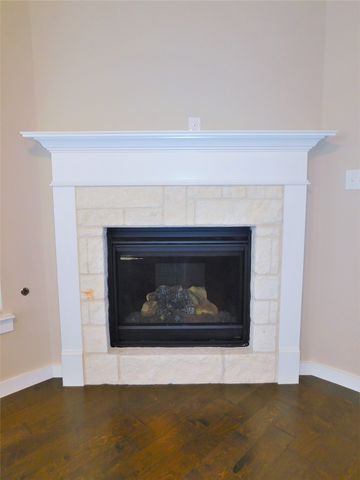 2100 Paxton Way, Denton, TX 76209