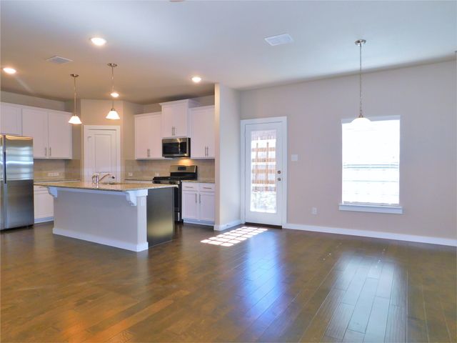 2100 Paxton Way, Denton, TX 76209