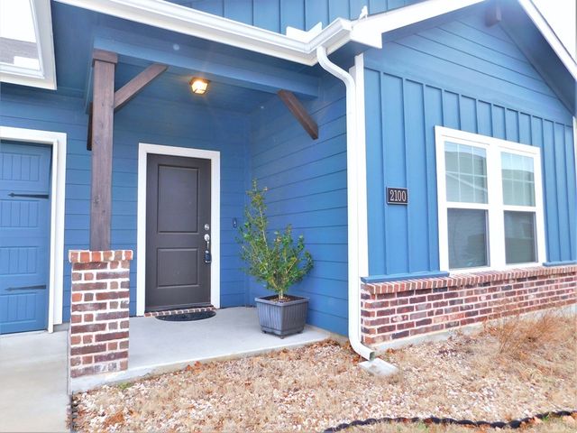 2100 Paxton Way, Denton, TX 76209