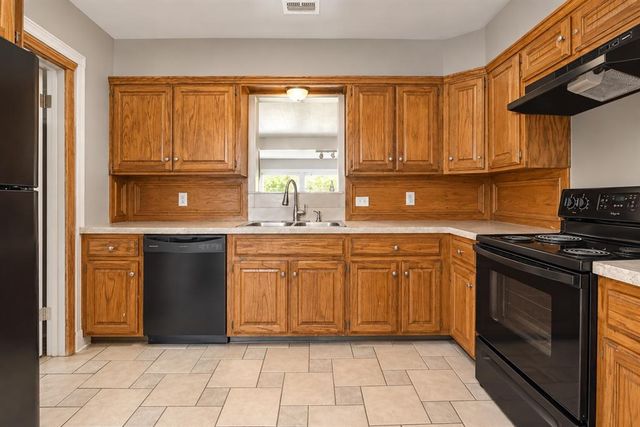 4021 SE 24th Street, Del City, OK 73115