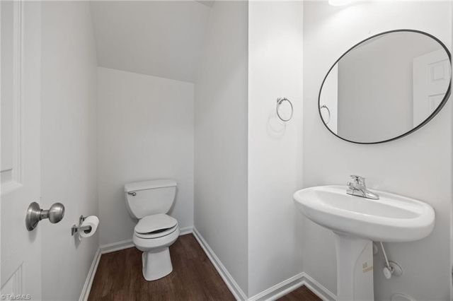 606 Three Oaks Drive, High Point, NC 27265