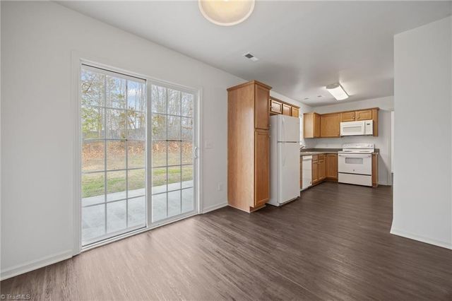 606 Three Oaks Drive, High Point, NC 27265