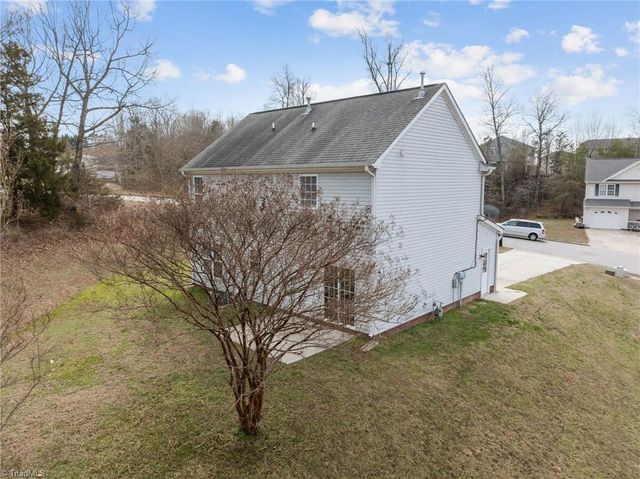 606 Three Oaks Drive, High Point, NC 27265