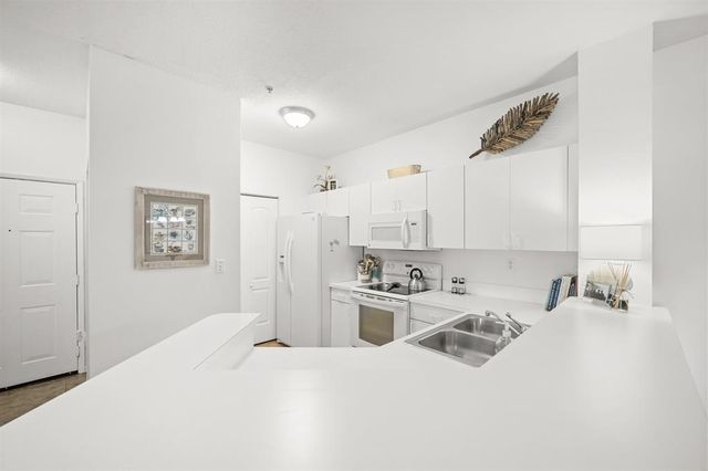 520 Florida Club Blvd 104, St Augustine, FL 32084