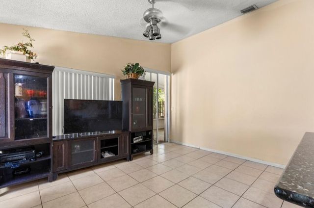 6179 Savannah Way, Lake Worth, FL 33463