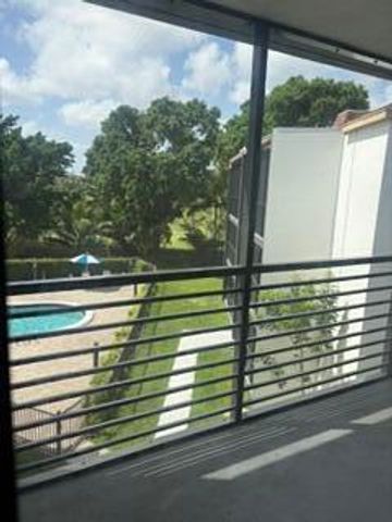 4040 N Hills Drive 31, Hollywood, FL 33021