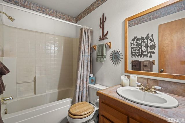 6811 Reno Highway, Fallon, NV 89406