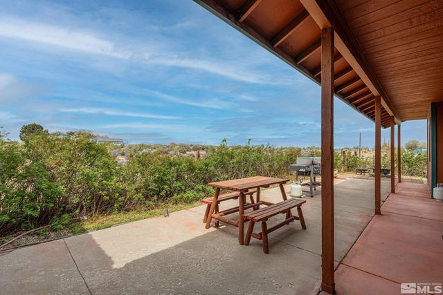 6811 Reno Highway, Fallon, NV 89406