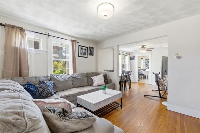 24 True St, Revere, MA 02151
