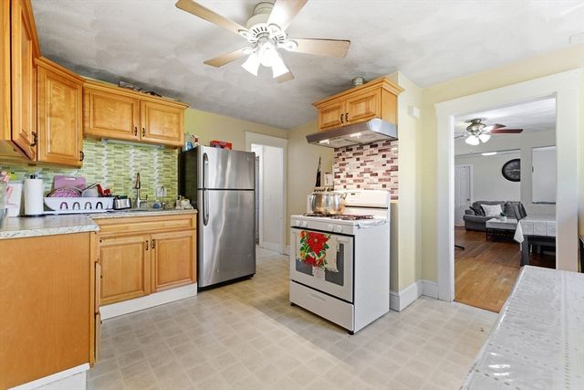 24 True St, Revere, MA 02151