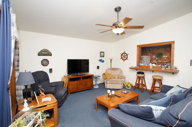 1606 Hillside Dr. S, North Myrtle Beach, SC 29582