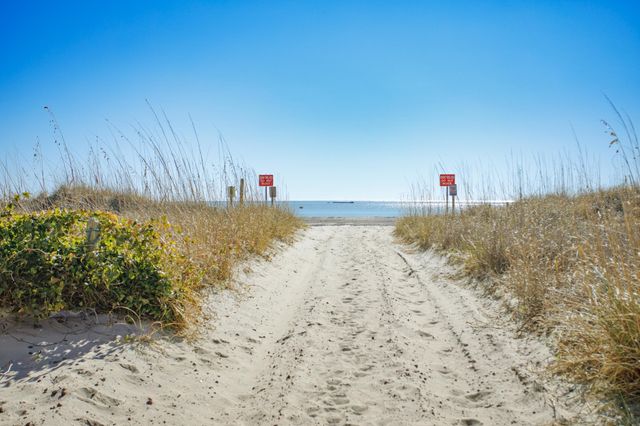 1606 Hillside Dr. S, North Myrtle Beach, SC 29582