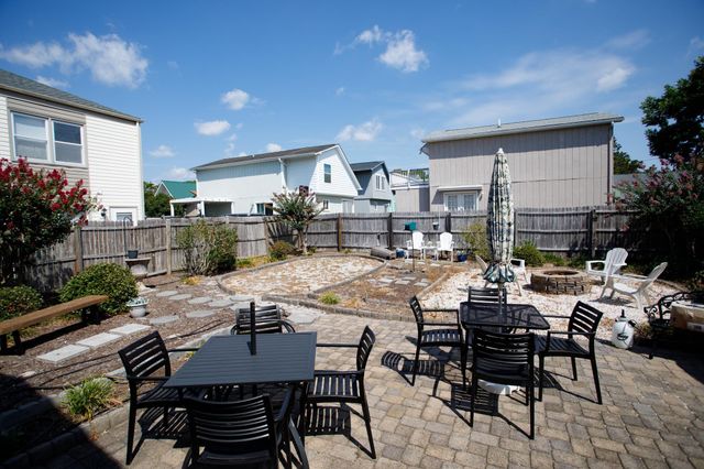 1606 Hillside Dr. S, North Myrtle Beach, SC 29582