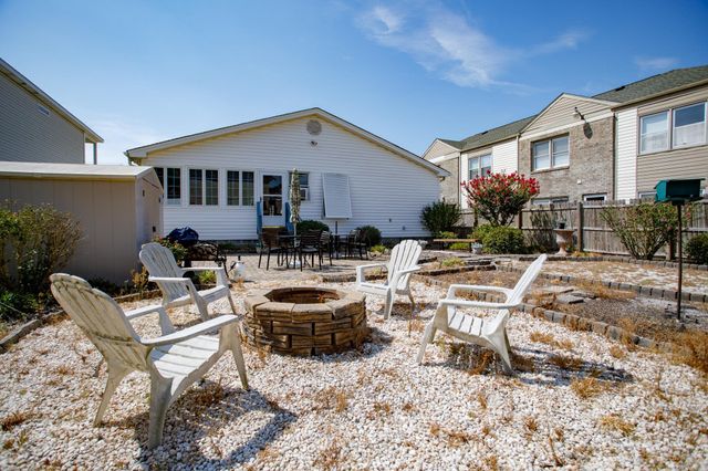 1606 Hillside Dr. S, North Myrtle Beach, SC 29582