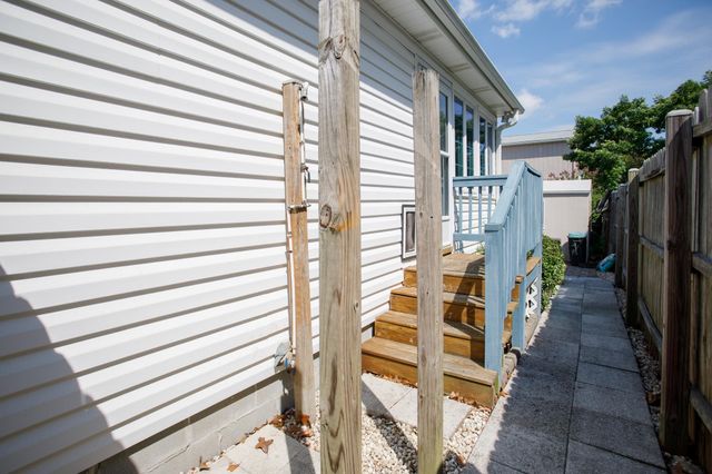 1606 Hillside Dr. S, North Myrtle Beach, SC 29582