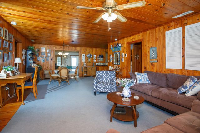 1606 Hillside Dr. S, North Myrtle Beach, SC 29582