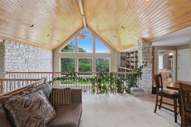 2337 Pokeberry Lane, Lampe, MO 65681
