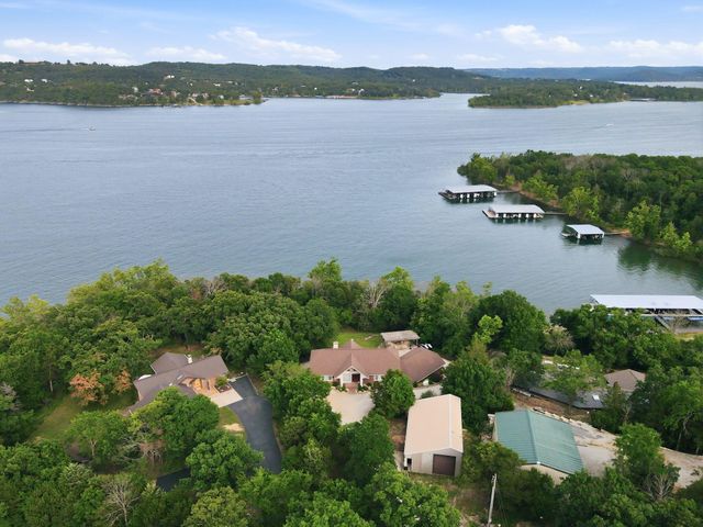 2337 Pokeberry Lane, Lampe, MO 65681