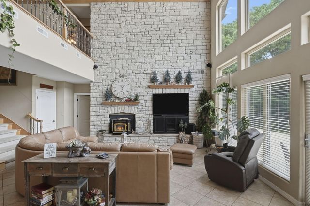 2337 Pokeberry Lane, Lampe, MO 65681