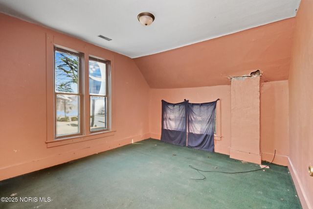 461 W Tiffin Street, Fostoria, OH 44830