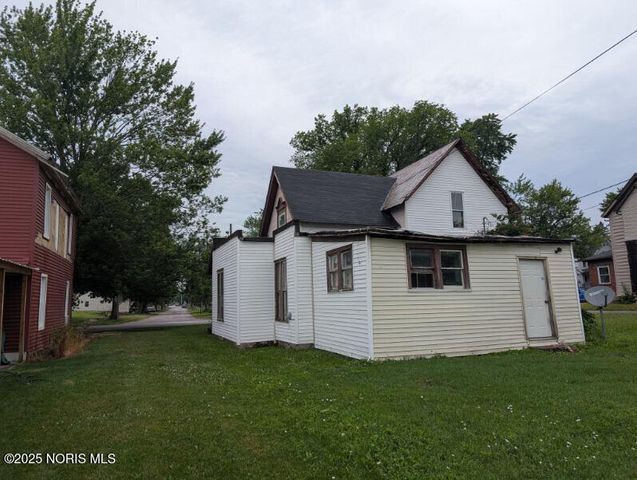 461 W Tiffin Street, Fostoria, OH 44830