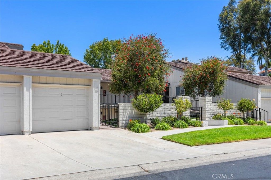3425 Bahia Blanca W B, Laguna Woods, CA 92637 — photo 2