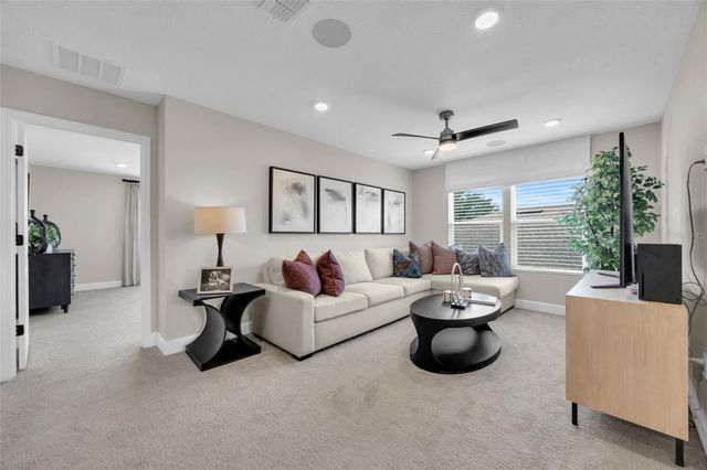 10484 SPRING LAKE DRIVE, Clermont, FL 34711