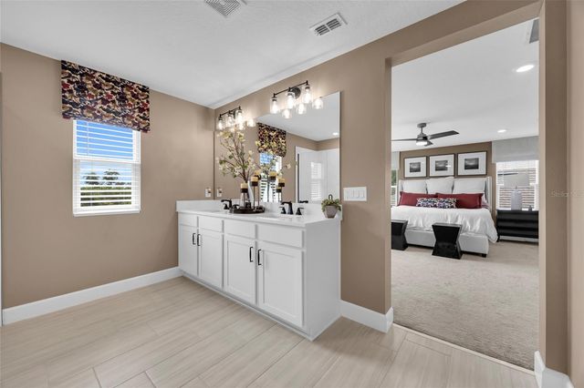10484 SPRING LAKE DRIVE, Clermont, FL 34711