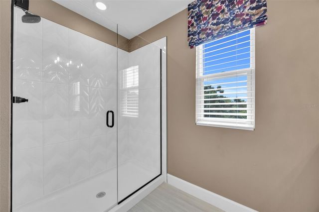 10484 SPRING LAKE DRIVE, Clermont, FL 34711