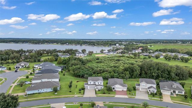 10484 SPRING LAKE DRIVE, Clermont, FL 34711