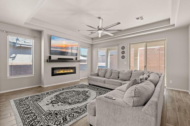 4288 CROWNED EAGLE Loop NE, Rio Rancho, NM 87144