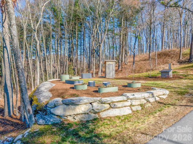 TBD E Garden Trail 33, Hendersonville, NC 28792