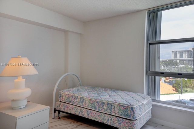 3600 Mystic Pointe Dr 613, Aventura, FL 33180