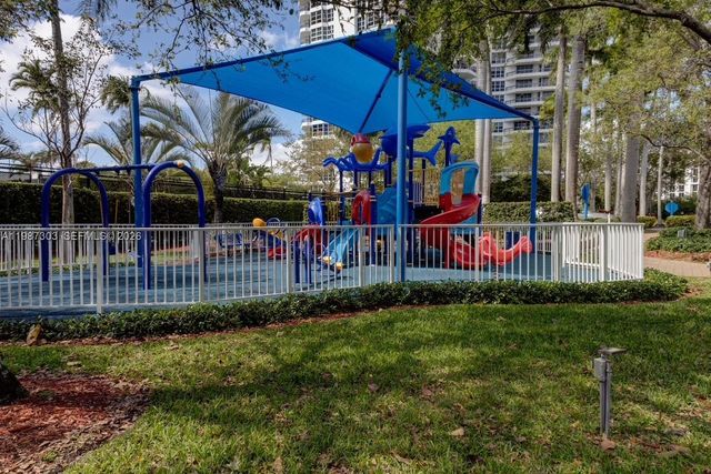 3600 Mystic Pointe Dr 613, Aventura, FL 33180