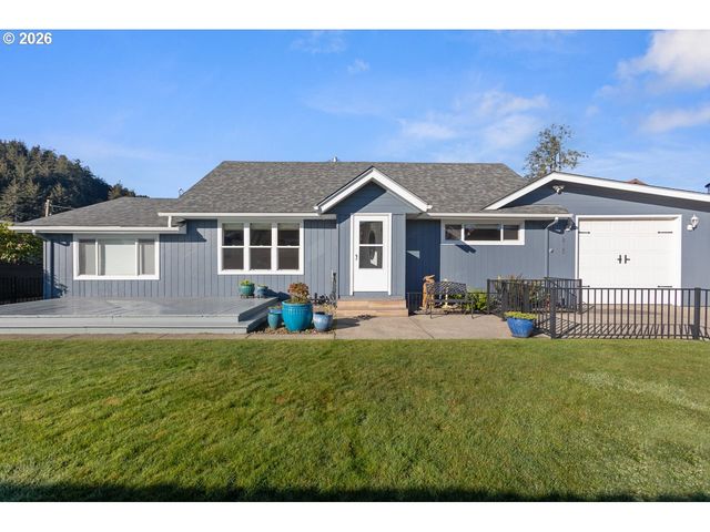 815 BROADWAY Ave, Winchester Bay, OR 97467