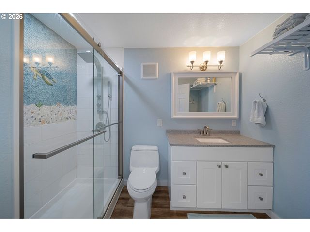 815 BROADWAY Ave, Winchester Bay, OR 97467