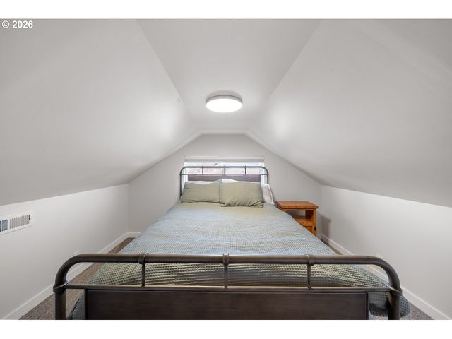 815 BROADWAY Ave, Winchester Bay, OR 97467