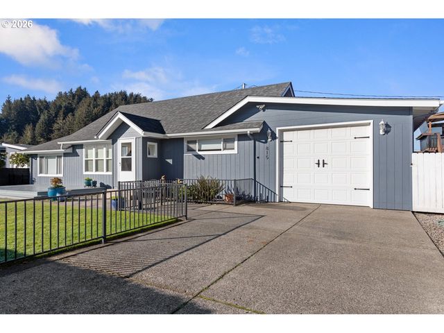 815 BROADWAY Ave, Winchester Bay, OR 97467