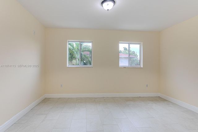 5698 W 25th Ct 5698, Hialeah, FL 33016