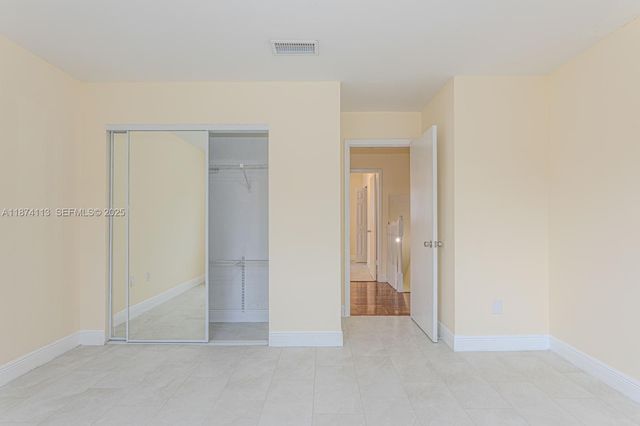 5698 W 25th Ct 5698, Hialeah, FL 33016