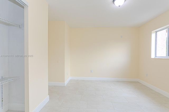 5698 W 25th Ct 5698, Hialeah, FL 33016