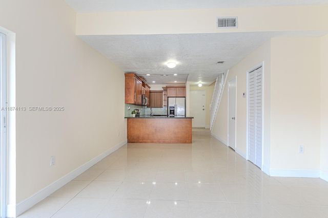 5698 W 25th Ct 5698, Hialeah, FL 33016