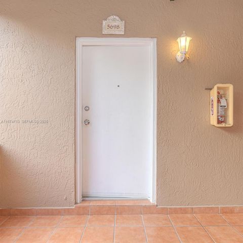 5698 W 25th Ct 5698, Hialeah, FL 33016