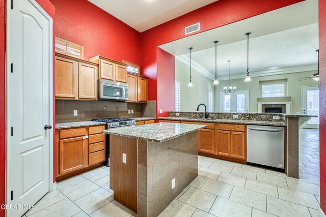 5724 Valley Maple Drive, El Paso, TX 79932