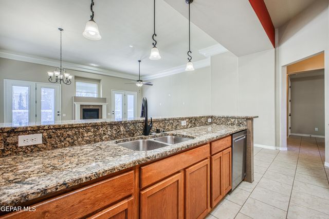 5724 Valley Maple Drive, El Paso, TX 79932