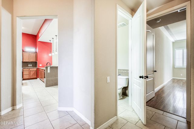 5724 Valley Maple Drive, El Paso, TX 79932