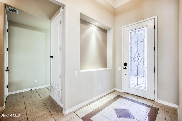 5724 Valley Maple Drive, El Paso, TX 79932